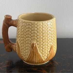 Textured Majolica Style Ceramic Corn Mug